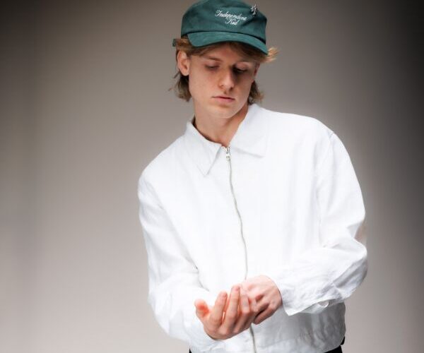 Sonny Burnett, gepubliceerd door PAARD