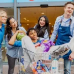 Hoogvliet-medewerkers voor een supermarktvestiging op werkgeversfoto